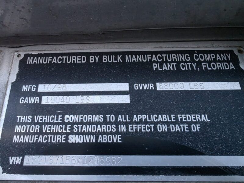 U-4856 1998 Bulk 7000 Gallon Stainless Steel Semi Tanker