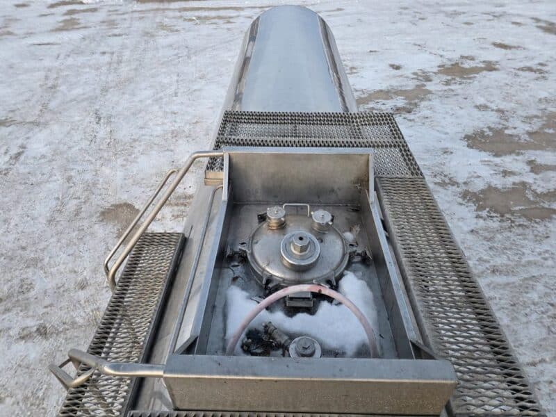 U-4856 1998 Bulk 7000 Gallon Stainless Steel Semi Tanker