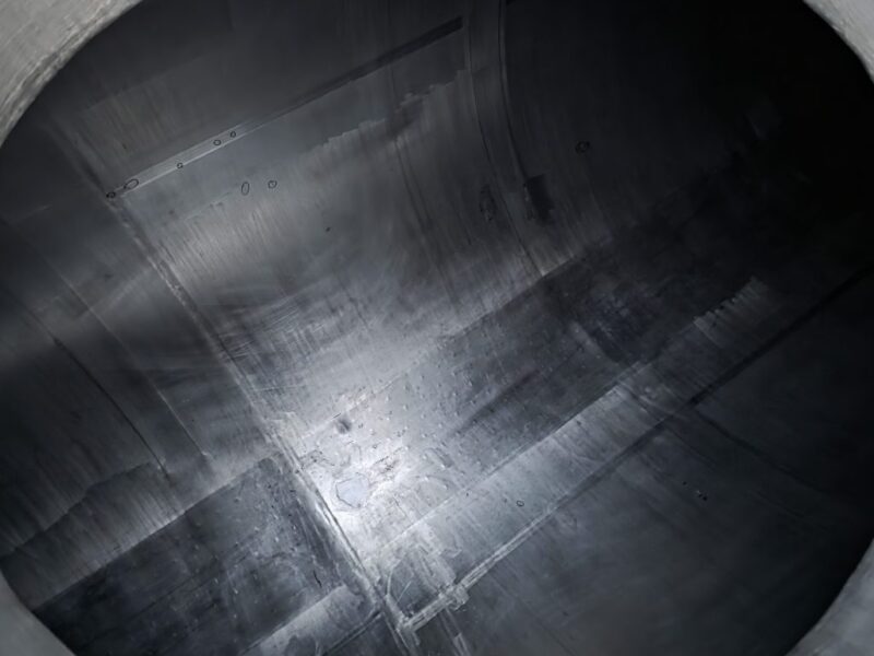 U-4856 1998 Bulk 7000 Gallon Stainless Steel Semi Tanker