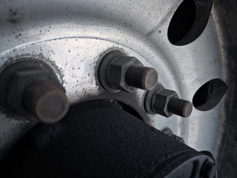 U-4859 2001 Polar 7000 Gallon Stainless Steel Semi Tanker