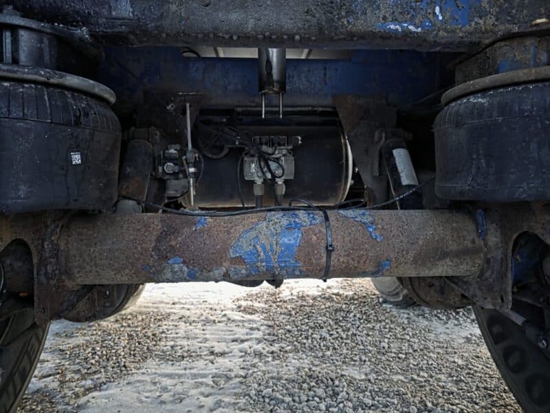 U-4859 2001 Polar 7000 Gallon Stainless Steel Semi Tanker