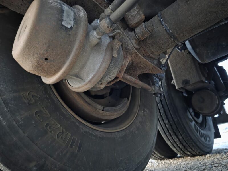 U-4859 2001 Polar 7000 Gallon Stainless Steel Semi Tanker