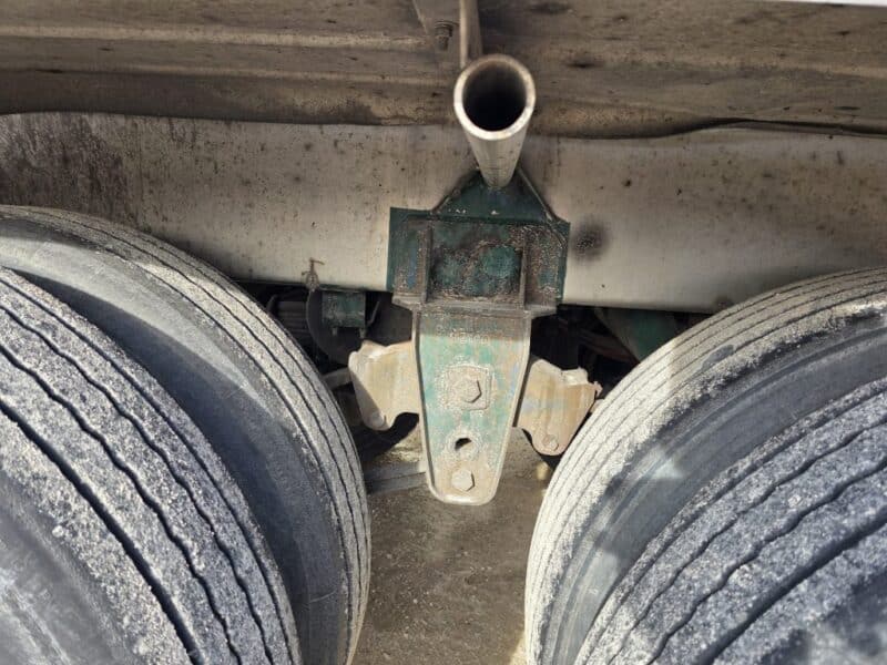 U-4850 1995 Polar 7000 Gallon Stainless Steel Semi Tanker