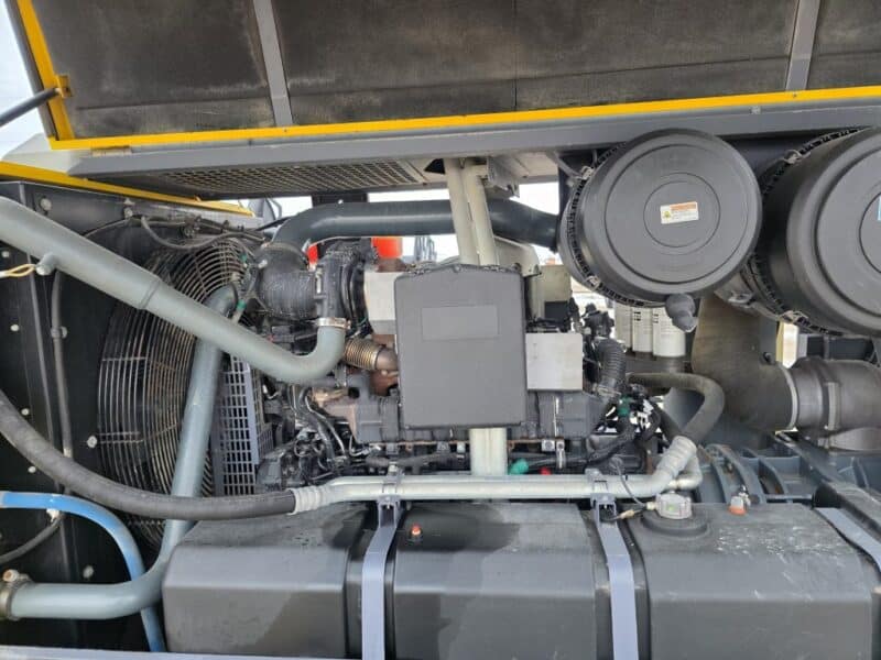 AC-110 750 CFM 2018 Atlas Copco 6.8L John Deere Engine Air Compressor