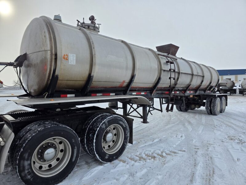 U-4855 Butler 6700 Gallon Stainless Steel Semi Tanker