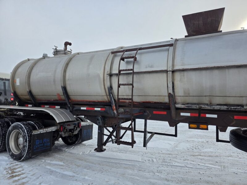 U-4855 Butler 6700 Gallon Stainless Steel Semi Tanker