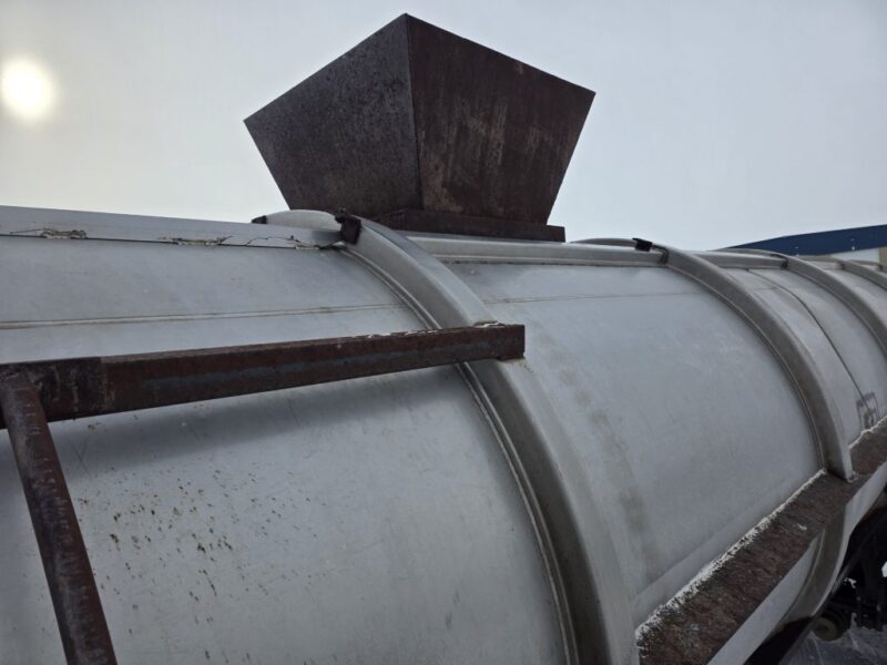 U-4855 Butler 6700 Gallon Stainless Steel Semi Tanker