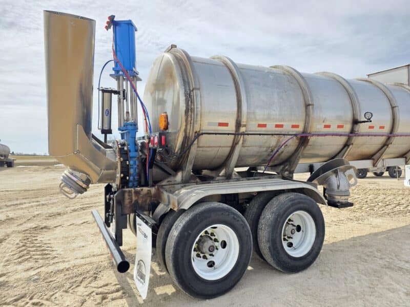 U-4857 1990 Brenner 7000 Gallon Stainless Steel Semi Tanker