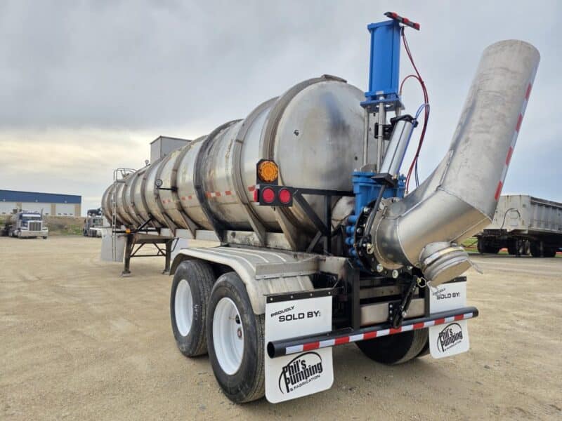 U-4853 1991 Brenner 6700 Gallon Stainless Steel Semi Tanker