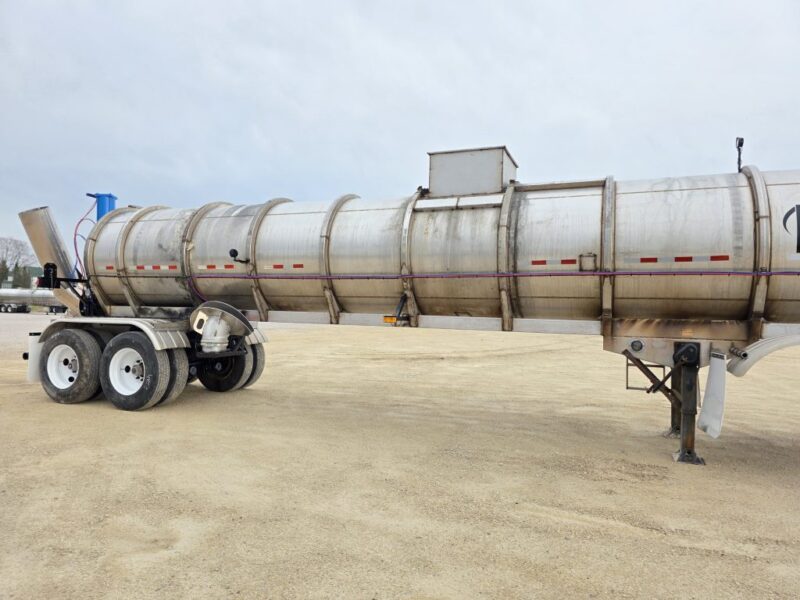 U-4853 1991 Brenner 6700 Gallon Stainless Steel Semi Tanker