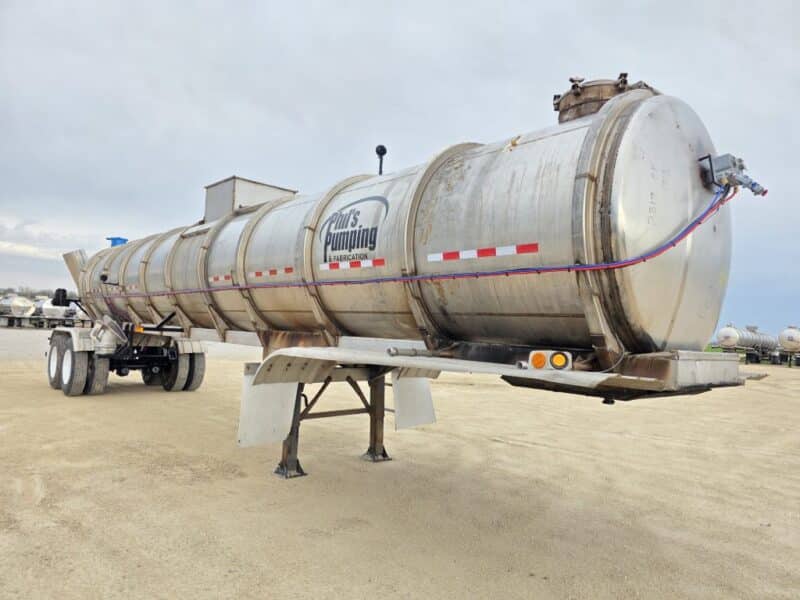U-4853 1991 Brenner 6700 Gallon Stainless Steel Semi Tanker