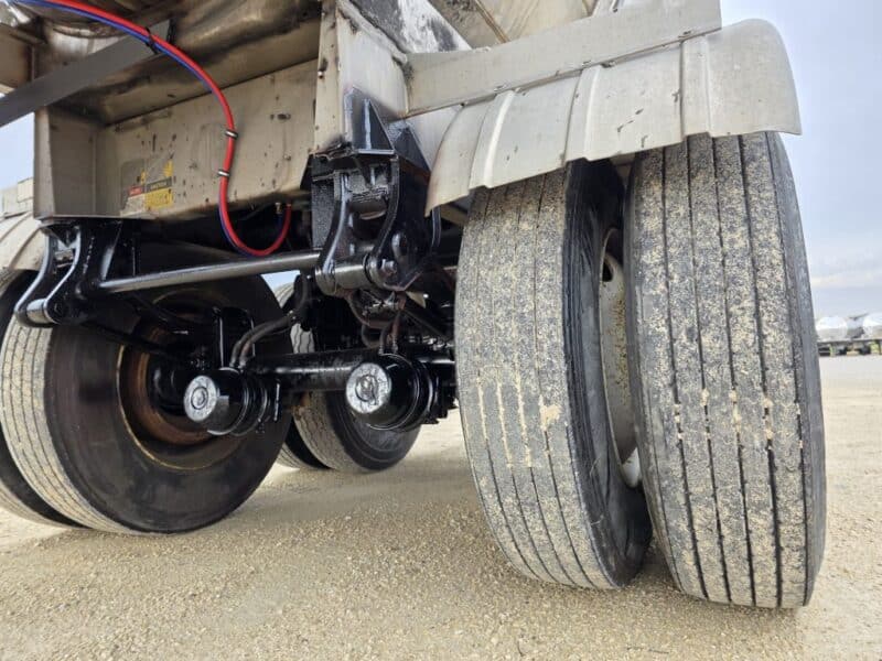 U-4853 1991 Brenner 6700 Gallon Stainless Steel Semi Tanker