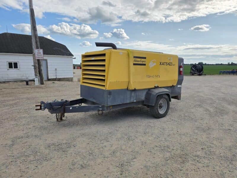 AC-108 750 CFM 2014 Atlas Copco 6.8L John Deere Engine Air Compressor