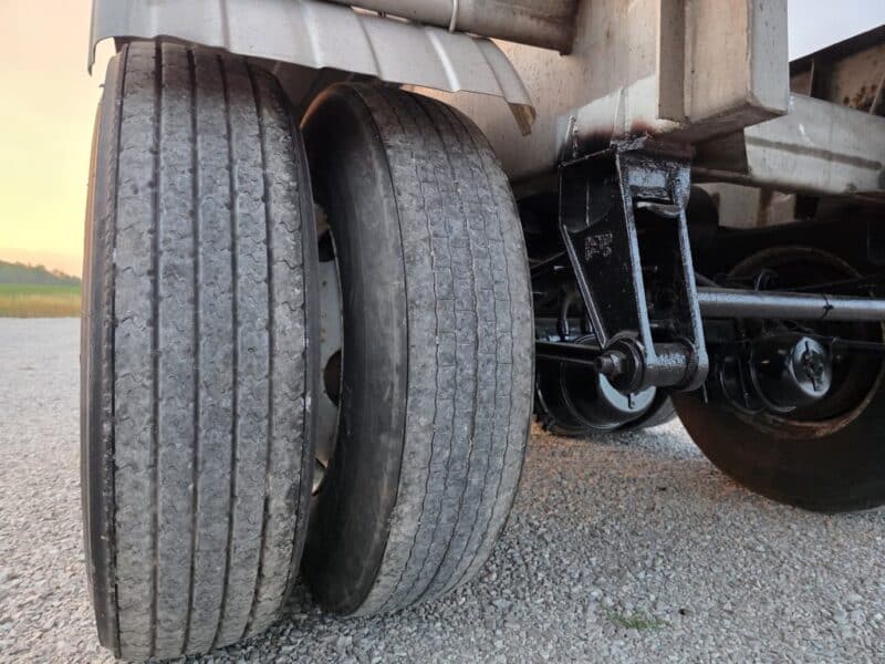 20″ Swivel Tube U-4858 1987 Fruehauf 6500 Gallon Stainless Steel Semi Tanker