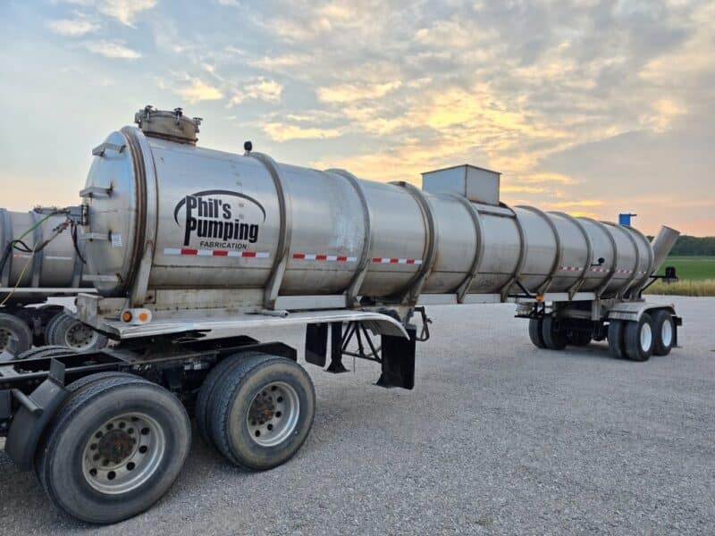 20″ Swivel Tube U-4858 1987 Fruehauf 6500 Gallon Stainless Steel Semi Tanker