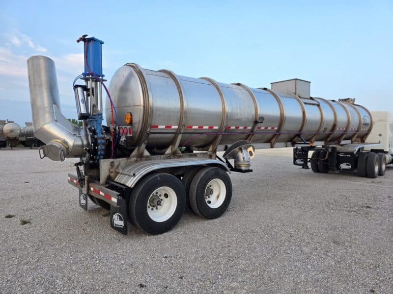 20″ Swivel Tube U-4858 1987 Fruehauf 6500 Gallon Stainless Steel Semi Tanker
