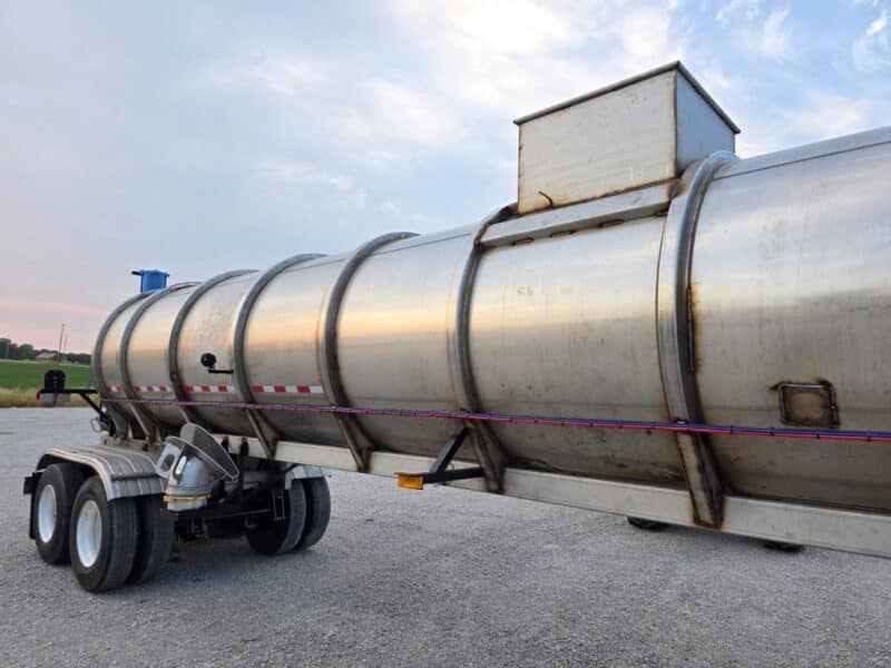 20″ Swivel Tube U-4858 1987 Fruehauf 6500 Gallon Stainless Steel Semi Tanker