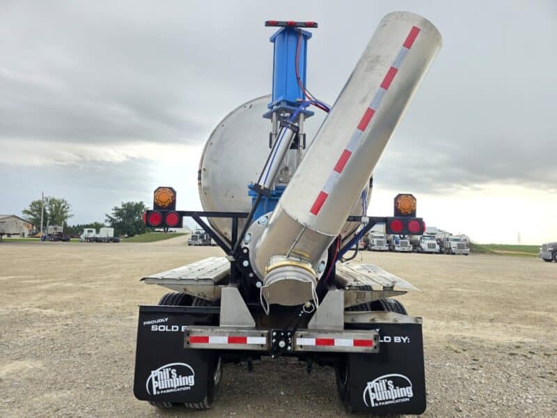 20″ Swivel Tube U-4851 1990 Heil 7000 Gallon Stainless Steel Semi Tanker