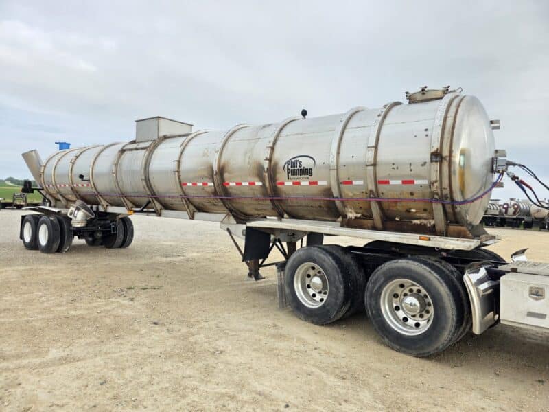 20″ Swivel Tube U-4851 1990 Heil 7000 Gallon Stainless Steel Semi Tanker