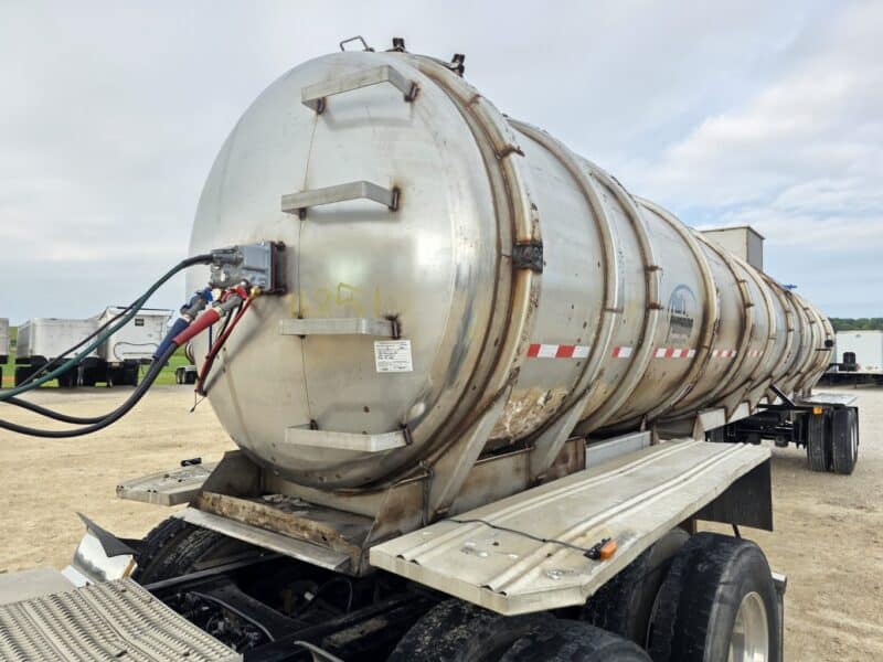 20″ Swivel Tube U-4851 1990 Heil 7000 Gallon Stainless Steel Semi Tanker