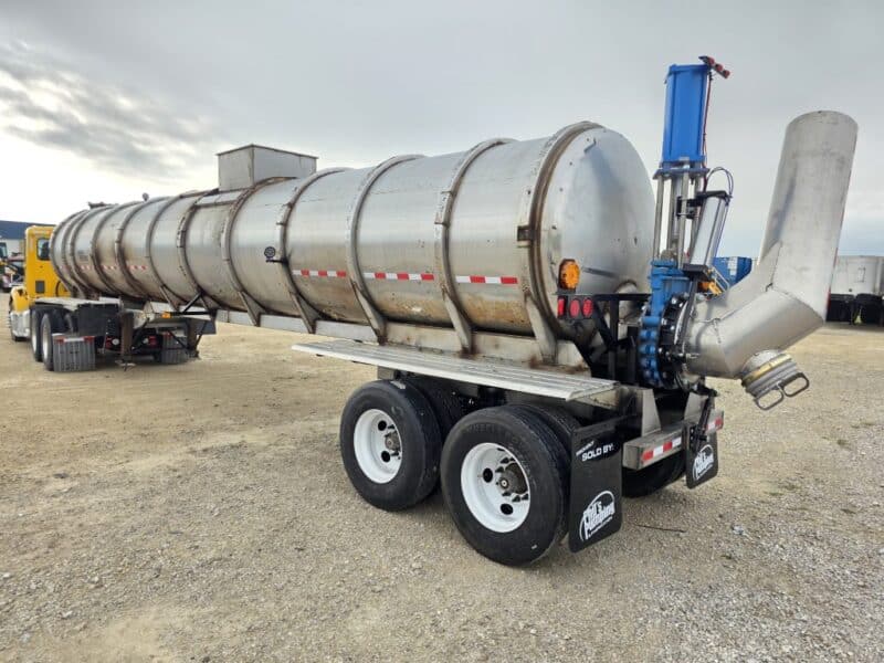 20″ Swivel Tube U-4851 1990 Heil 7000 Gallon Stainless Steel Semi Tanker