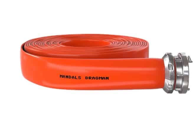 Mandals Flexitex drag hose with coupling, built for efficient manure pumping and reduced pressure loss.