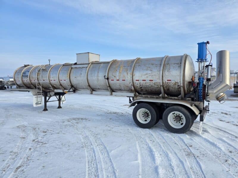 U-4845 1994 Polar 7000 Gallon Stainless Steel Semi Tanker