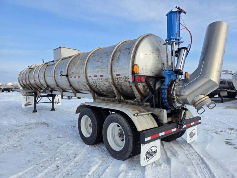 U-4845 1994 Polar 7000 Gallon Stainless Steel Semi Tanker