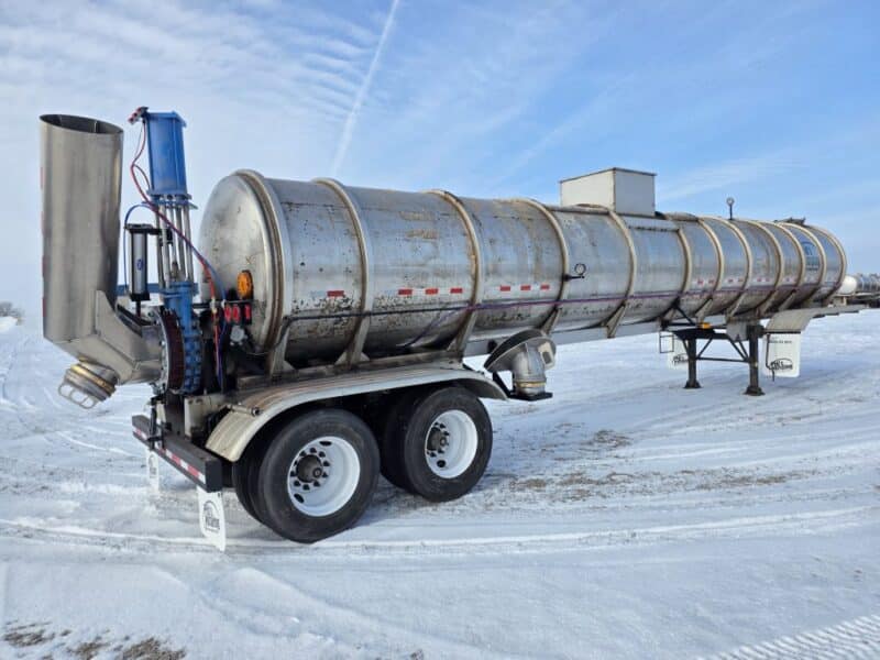 U-4845 1994 Polar 7000 Gallon Stainless Steel Semi Tanker