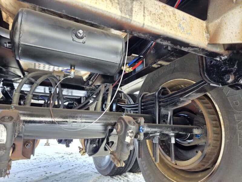 U-4845 1994 Polar 7000 Gallon Stainless Steel Semi Tanker