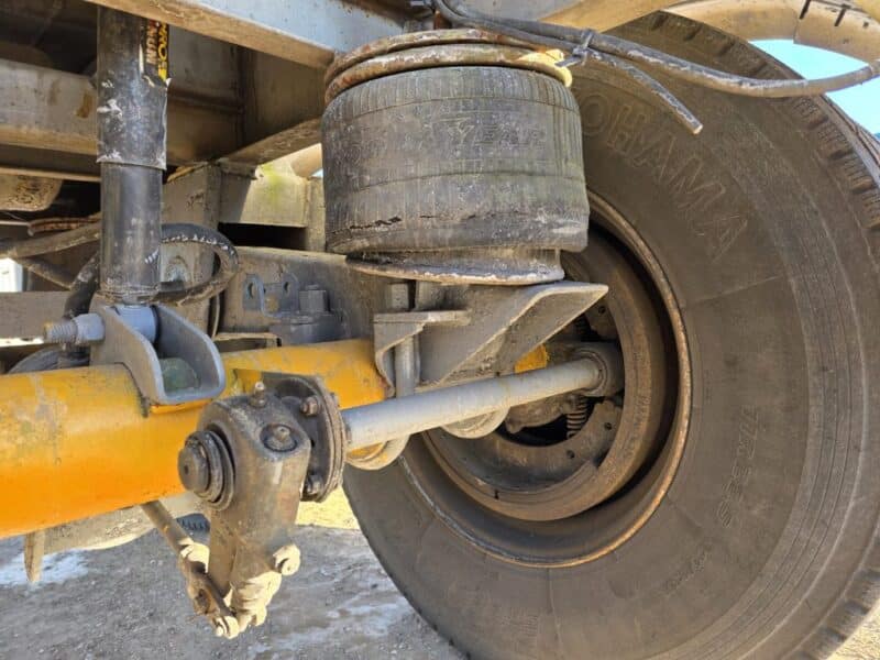 U-4866 1996 Krohnert 7500 Gallon Stainless Steel Semi Tanker