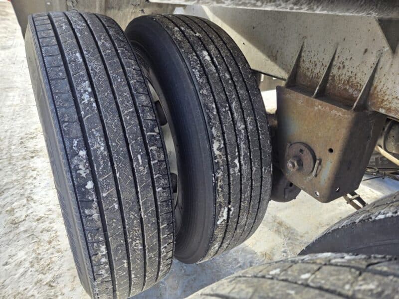 U-4865 1996 Bulk 7000 Gallon Stainless Steel Semi Tanker