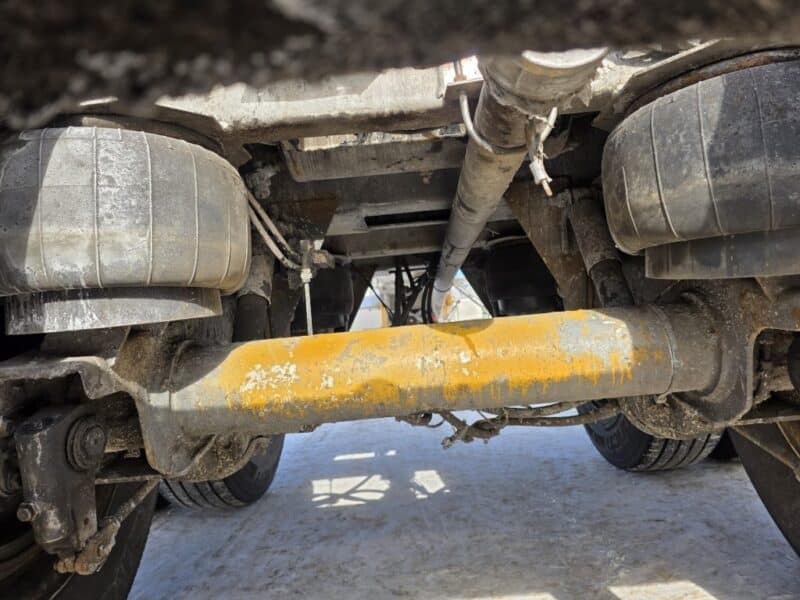 U-4865 1996 Bulk 7000 Gallon Stainless Steel Semi Tanker