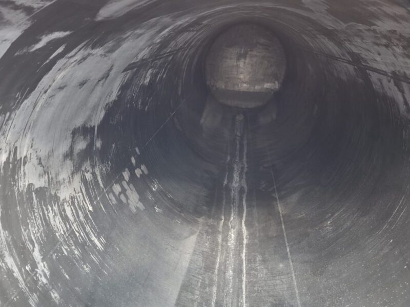 U-4865 1996 Bulk 7000 Gallon Stainless Steel Semi Tanker