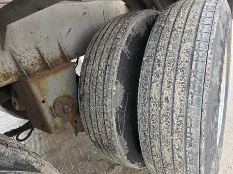 U-4865 1996 Bulk 7000 Gallon Stainless Steel Semi Tanker