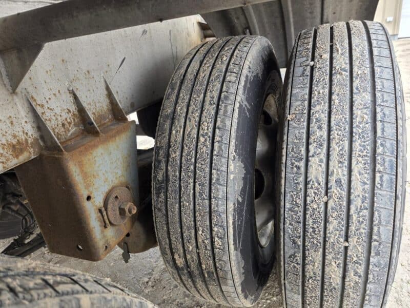 U-4865 1996 Bulk 7000 Gallon Stainless Steel Semi Tanker