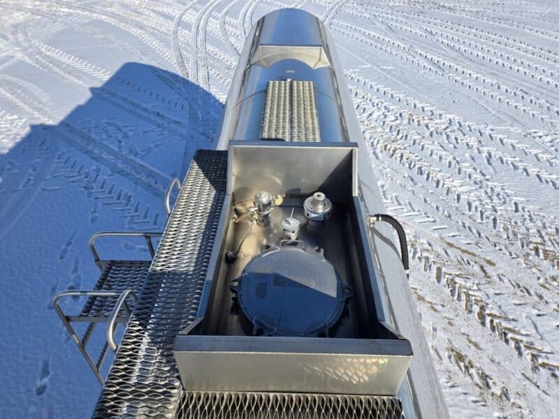 U-4864 2008 Brenner 6000 Gallon Stainless Steel Semi Tanker