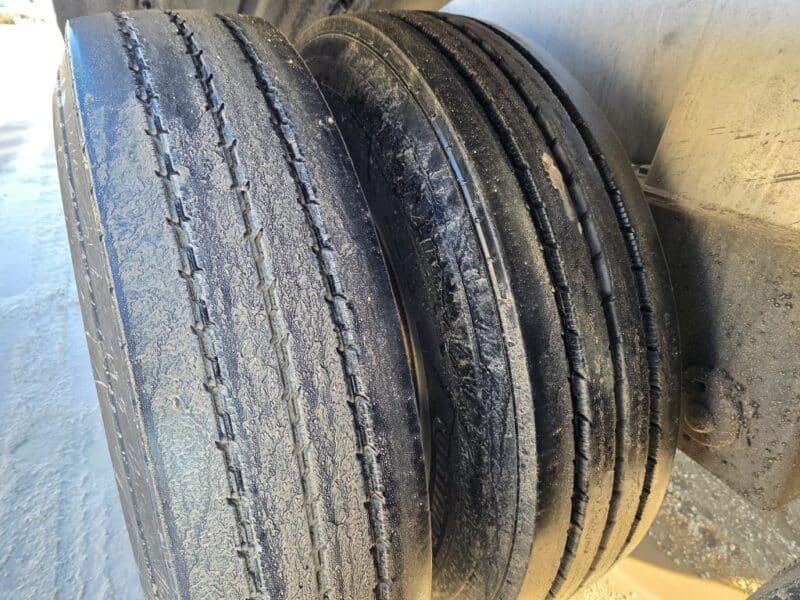 U-4863 1990 Bar-Bel 7000 Gallon Stainless Steel Semi Tanker