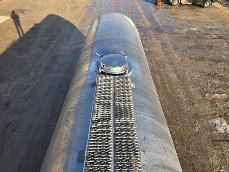 U-4863 1990 Bar-Bel 7000 Gallon Stainless Steel Semi Tanker