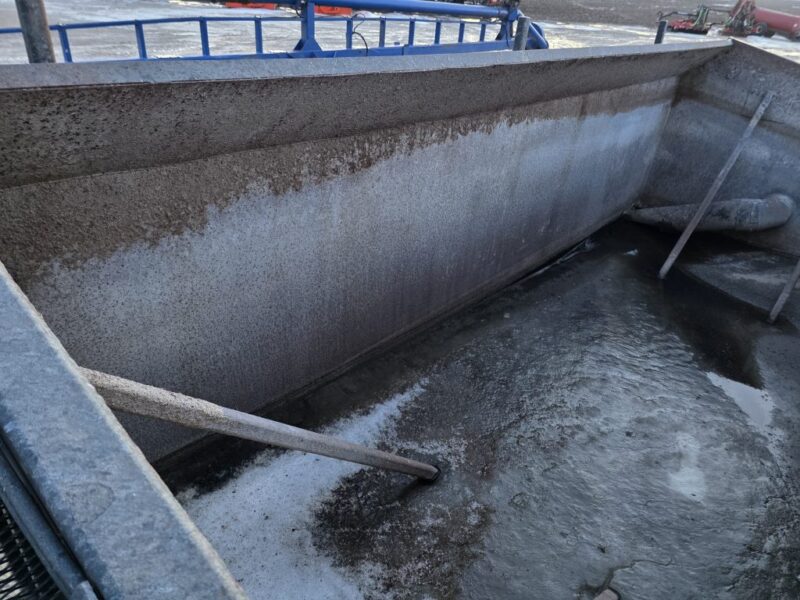 Phil’s Pumping & Fab 4,000 Gallon Transfer Dumpster