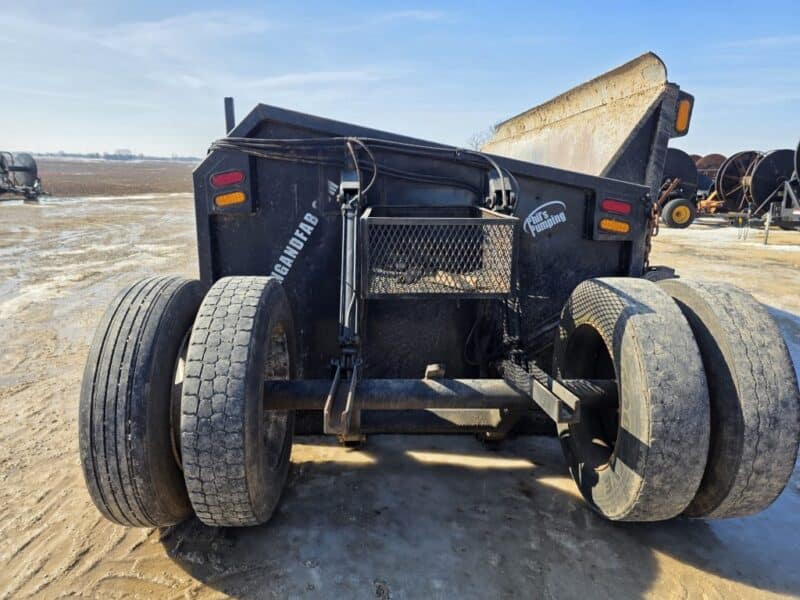 Phil’s Pumping & Fab 4,000 Gallon Transfer Dumpster