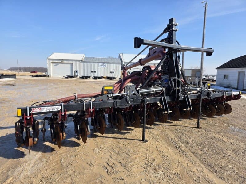 Used for 500 Acres 28′ ZML Toolbar w. 14 Red Viper Gen 4 Row Units w. 8″ Stinger