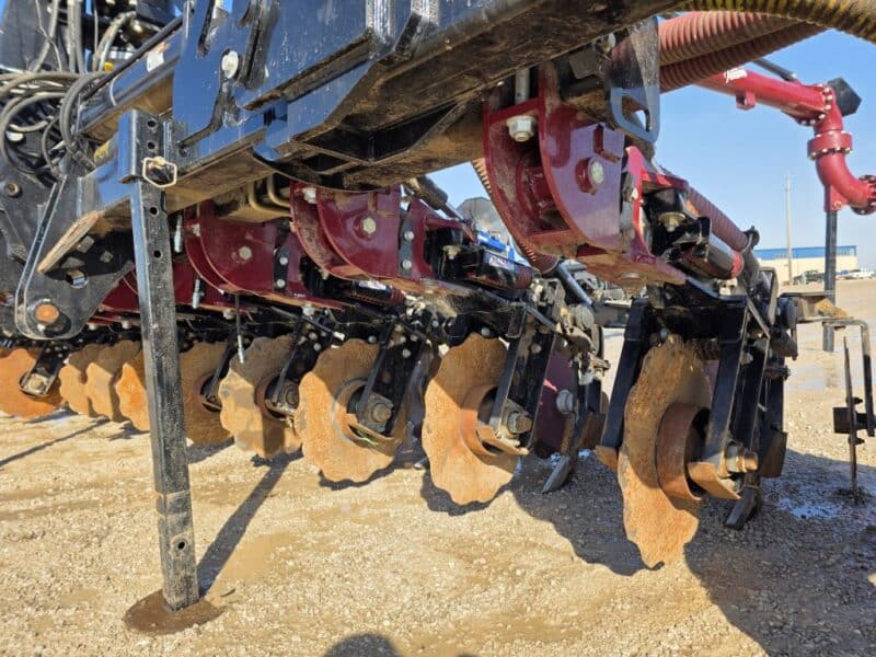 Used for 500 Acres 28′ ZML Toolbar w. 14 Red Viper Gen 4 Row Units w. 8″ Stinger