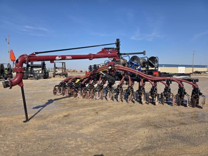 Used for 500 Acres 28′ ZML Toolbar w. 14 Red Viper Gen 4 Row Units w. 8″ Stinger
