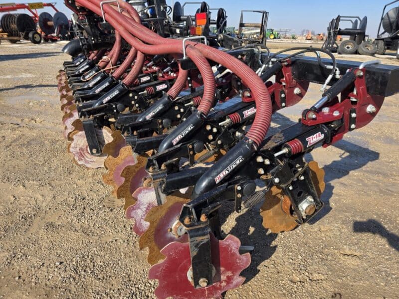 Used for 500 Acres 28′ ZML Toolbar w. 14 Red Viper Gen 4 Row Units w. 8″ Stinger