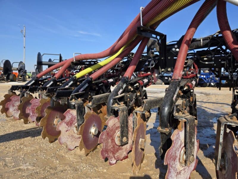 Used for 500 Acres 28′ ZML Toolbar w. 14 Red Viper Gen 4 Row Units w. 8″ Stinger