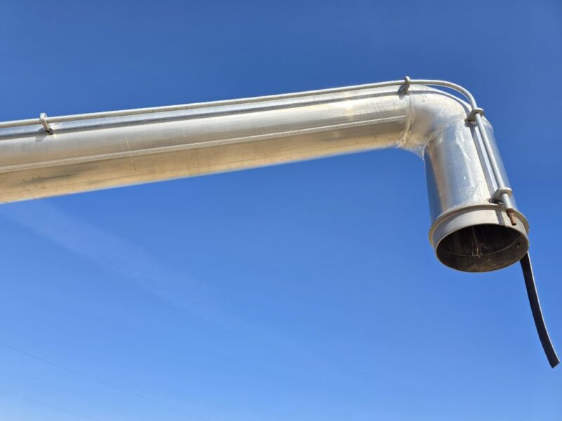 12″ Phil’s Load Stand w.Basket, Foam Injection, Wheel Jacks & Lights.