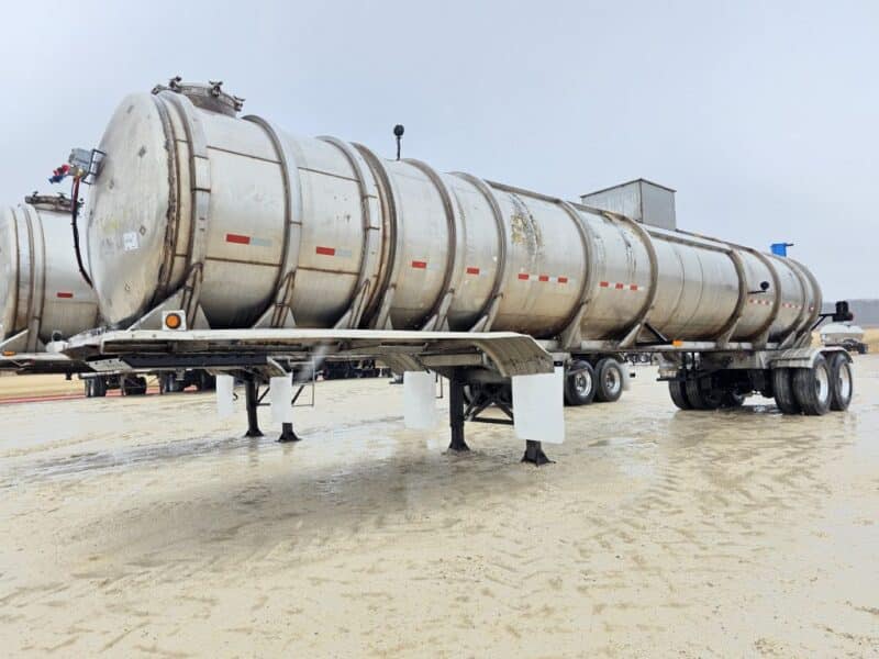 U-4863 1990 Bar-Bel 7000 Gallon Stainless Steel Semi Tanker