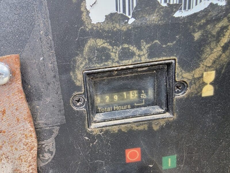 AC-113 2006 Ingersoll-Rand 185 CFM Air Compressor