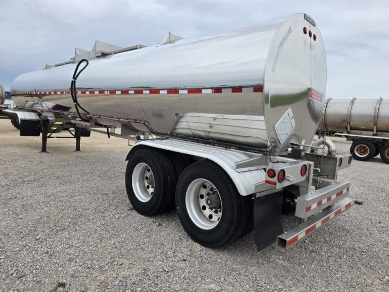 U-4864 2008 Brenner 6000 Gallon Stainless Steel Semi Tanker